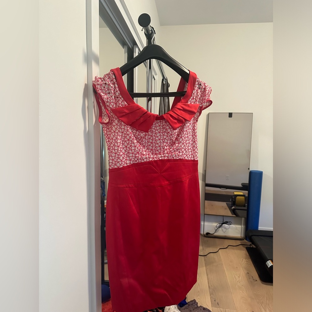 Karen Millen dress size 10. No stains good condition.